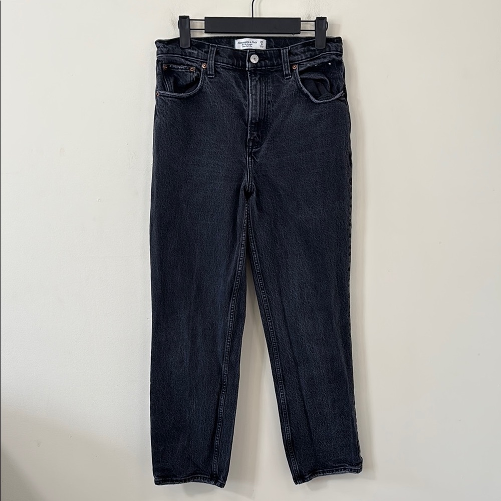Abercrombie & Fitch The 90s Straight Ultra High Rise Black Wash Denim Jeans 28S